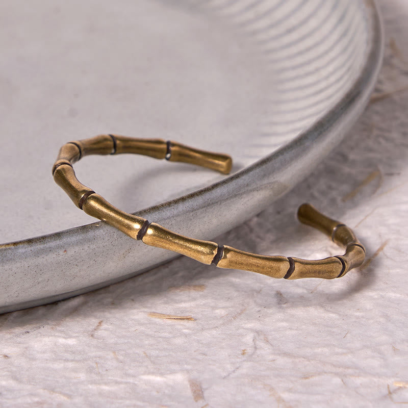 Bracelet spirituel réglable en cuivre et bambou pour la force et la chance