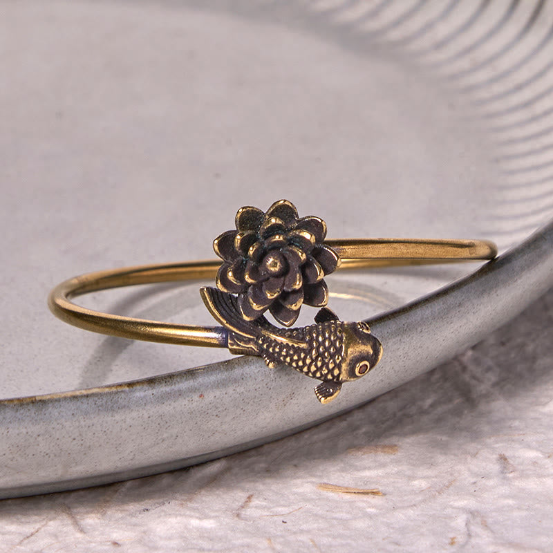 Bracelet réglable en cuivre avec fleur de lotus et poisson koï pour la chance et l'illumination