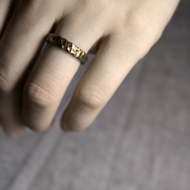 Bague porte-bonheur tibétaine réglable en cuivre pour une énergie positive