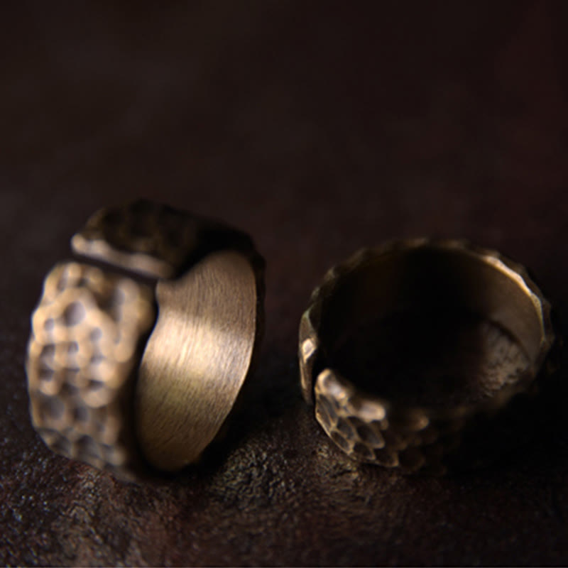 Bague porte-bonheur tibétaine réglable en cuivre pour une énergie positive
