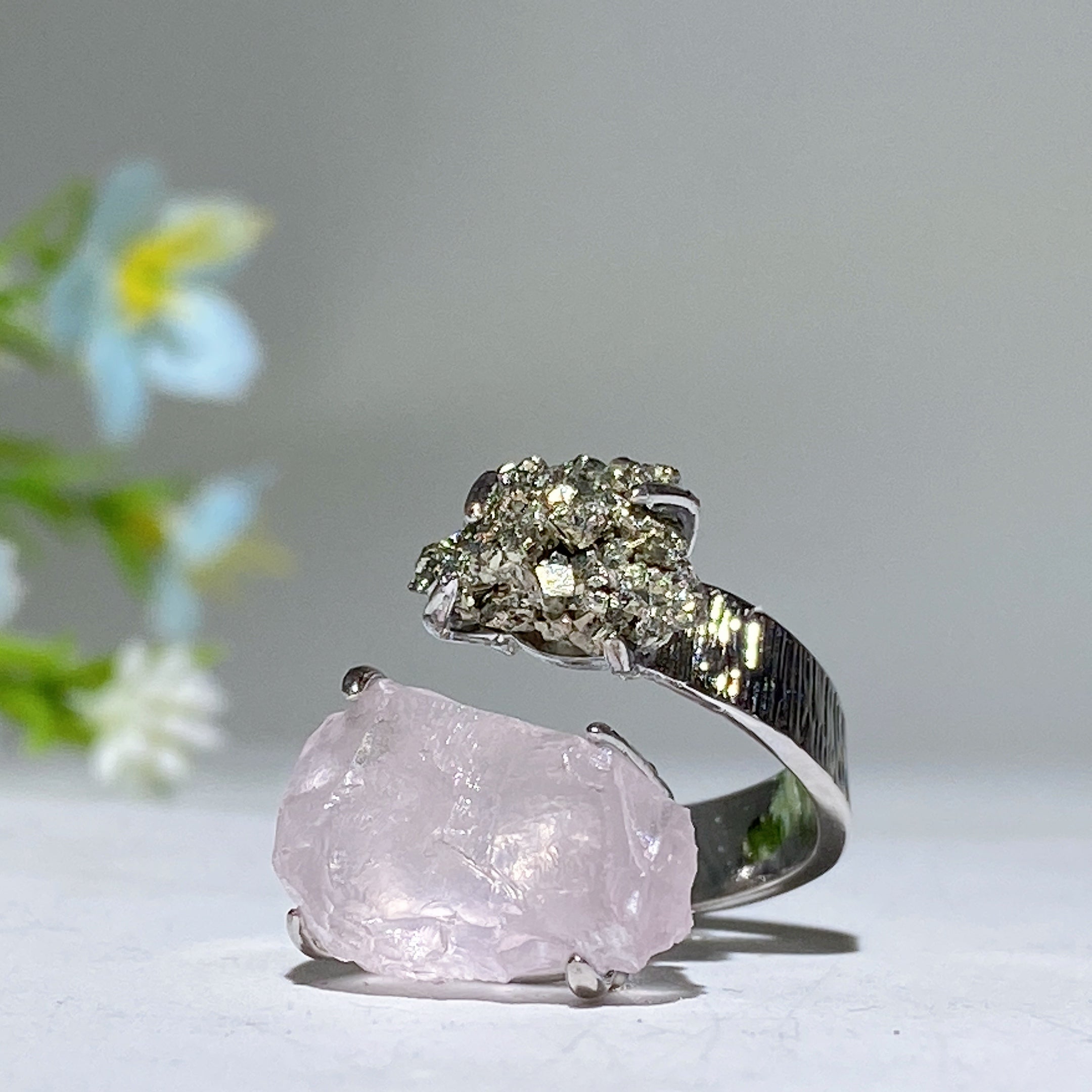 Bague spirituelle réglable en double pierre de cristal brut, énergie de guérison