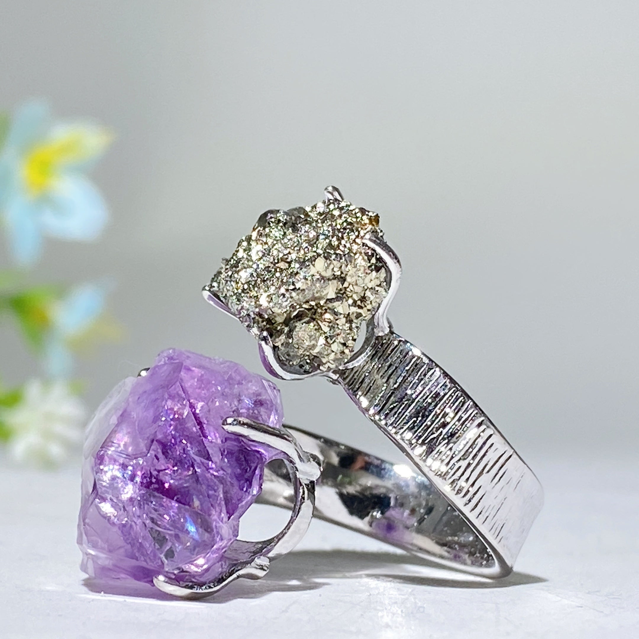Bague spirituelle réglable en double pierre de cristal brut, énergie de guérison