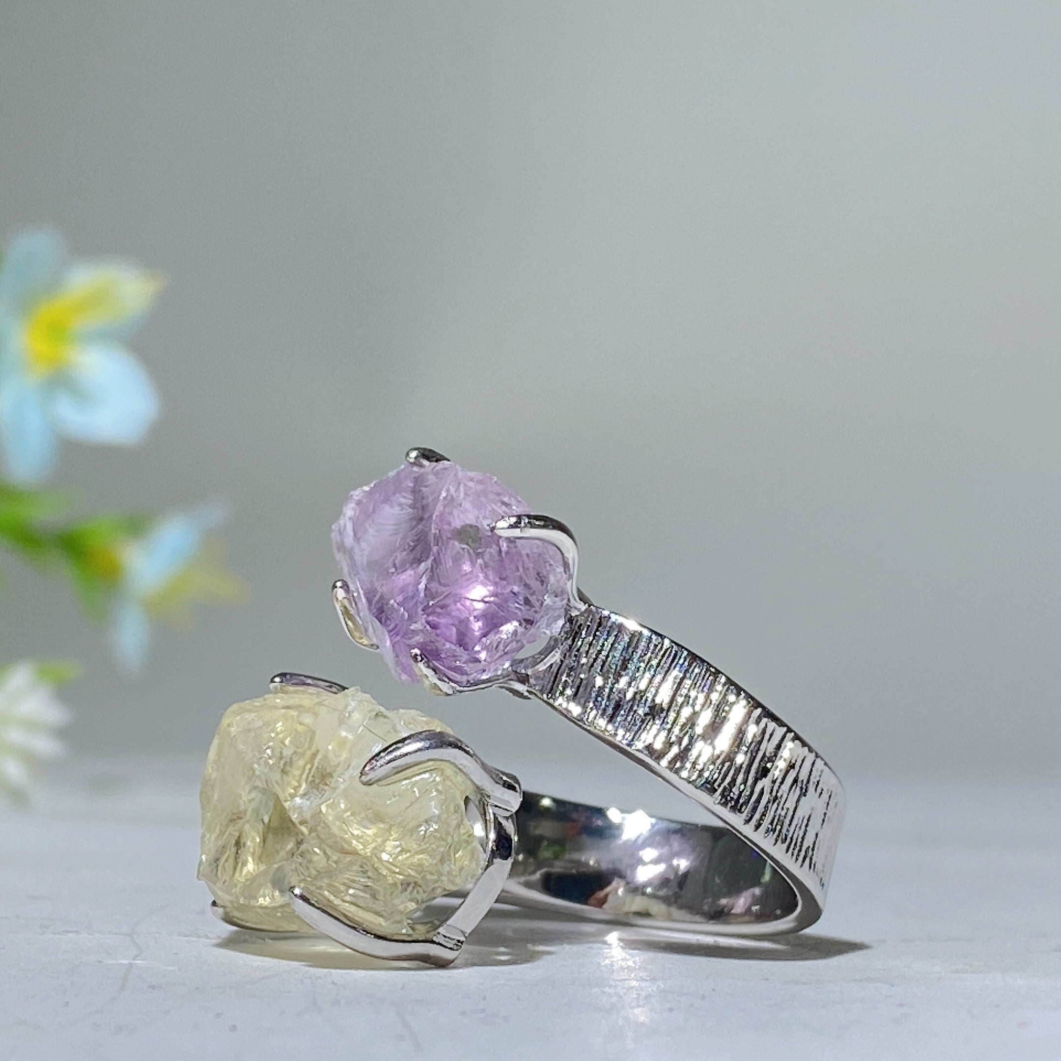 Bague spirituelle réglable en double pierre de cristal brut, énergie de guérison