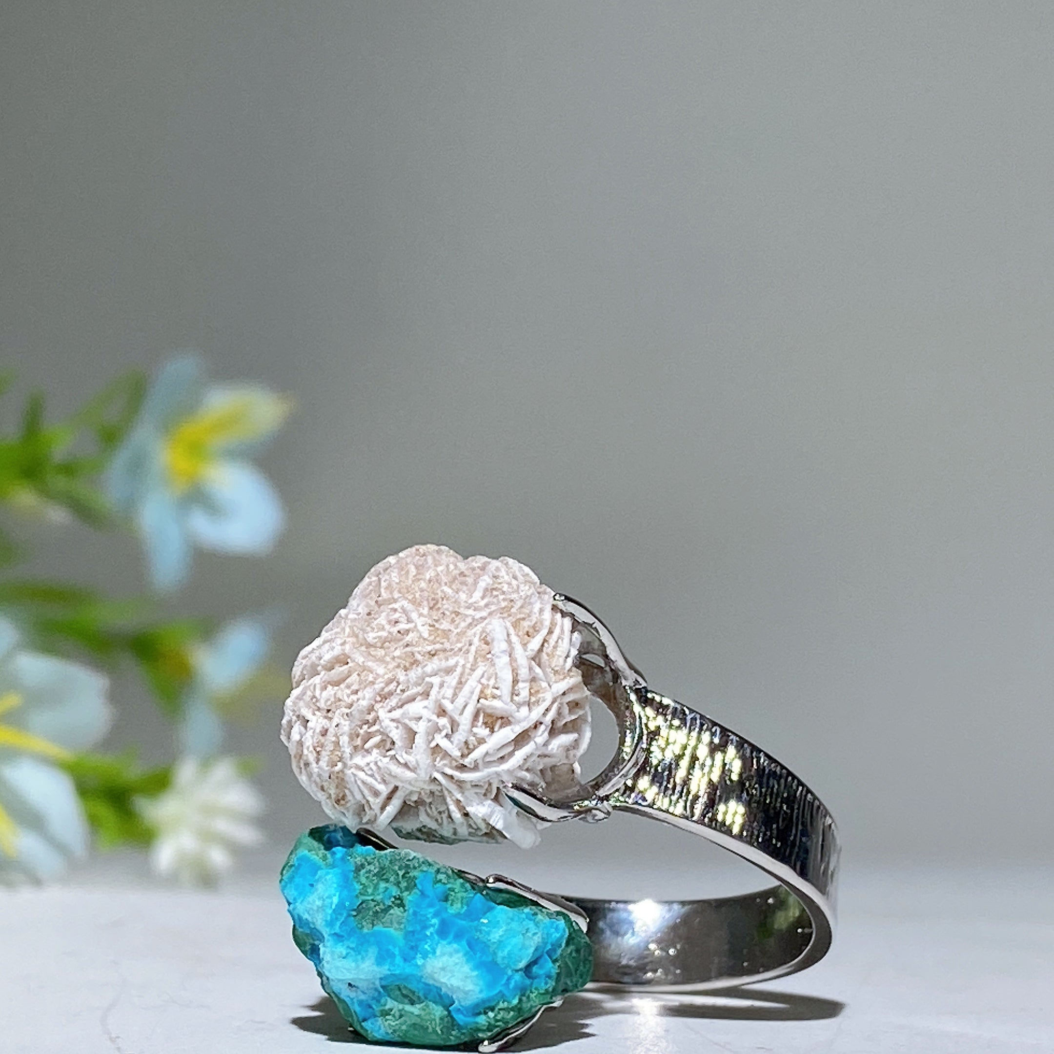 Bague spirituelle réglable en double pierre de cristal brut, énergie de guérison
