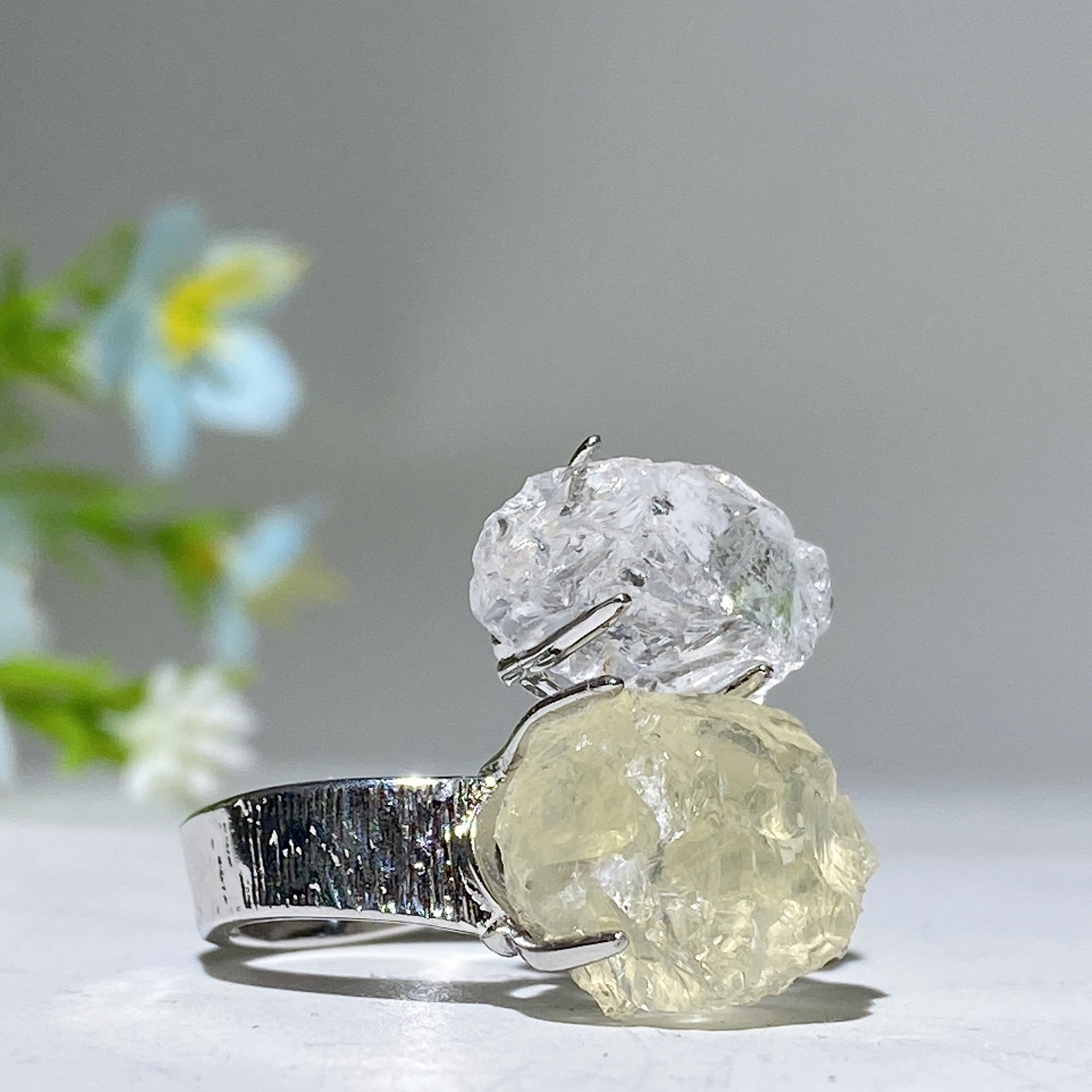 Bague spirituelle réglable en double pierre de cristal brut, énergie de guérison