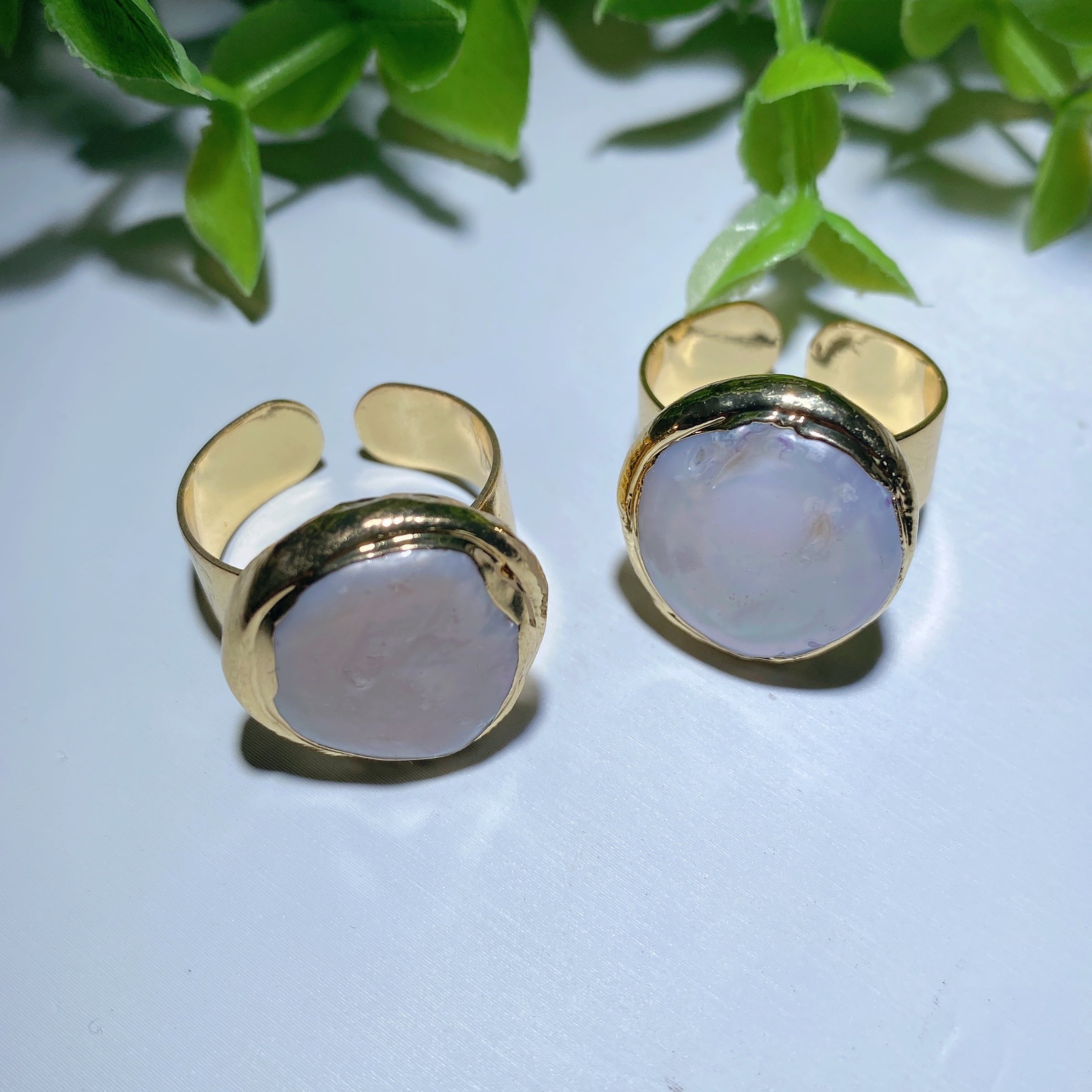 Adjustable Gold Band Pearl Ring with Natural White Pink Pearl