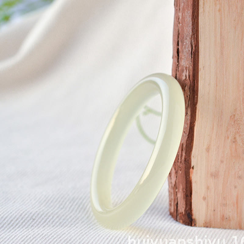 Bracelet manchette Abondance en jade d'Afghanistan 54-56 mm