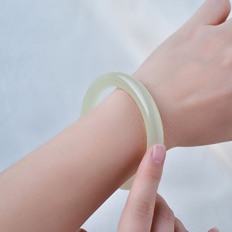 Bracelet manchette Abondance en jade d'Afghanistan 54-56 mm