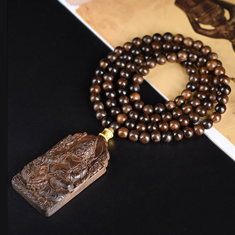 Collier en bois d'agar avec perles d'Avalokitesvara pour la force et la chance