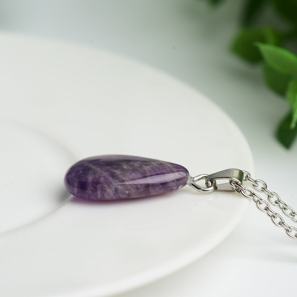 Collier en améthyste avec chaîne en argent pour l'énergie de guérison