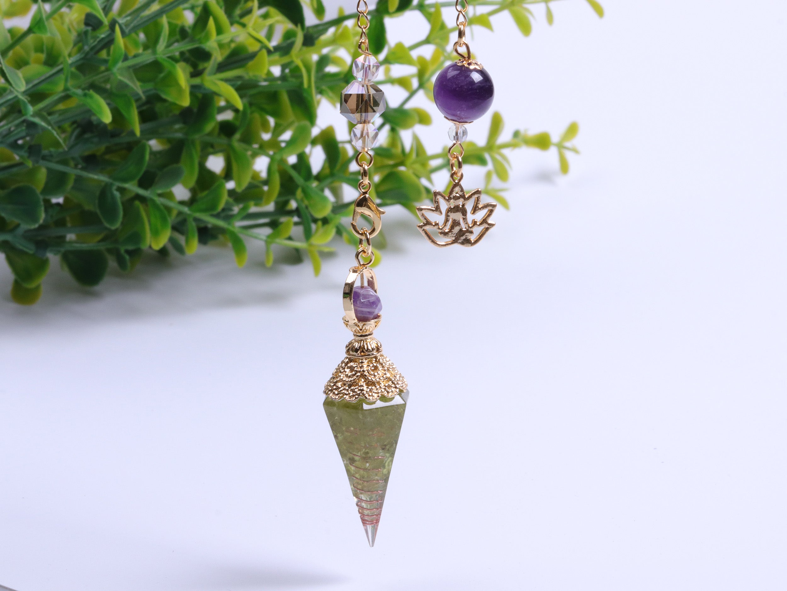 Pendule en cristal d'orgone améthyste péridot