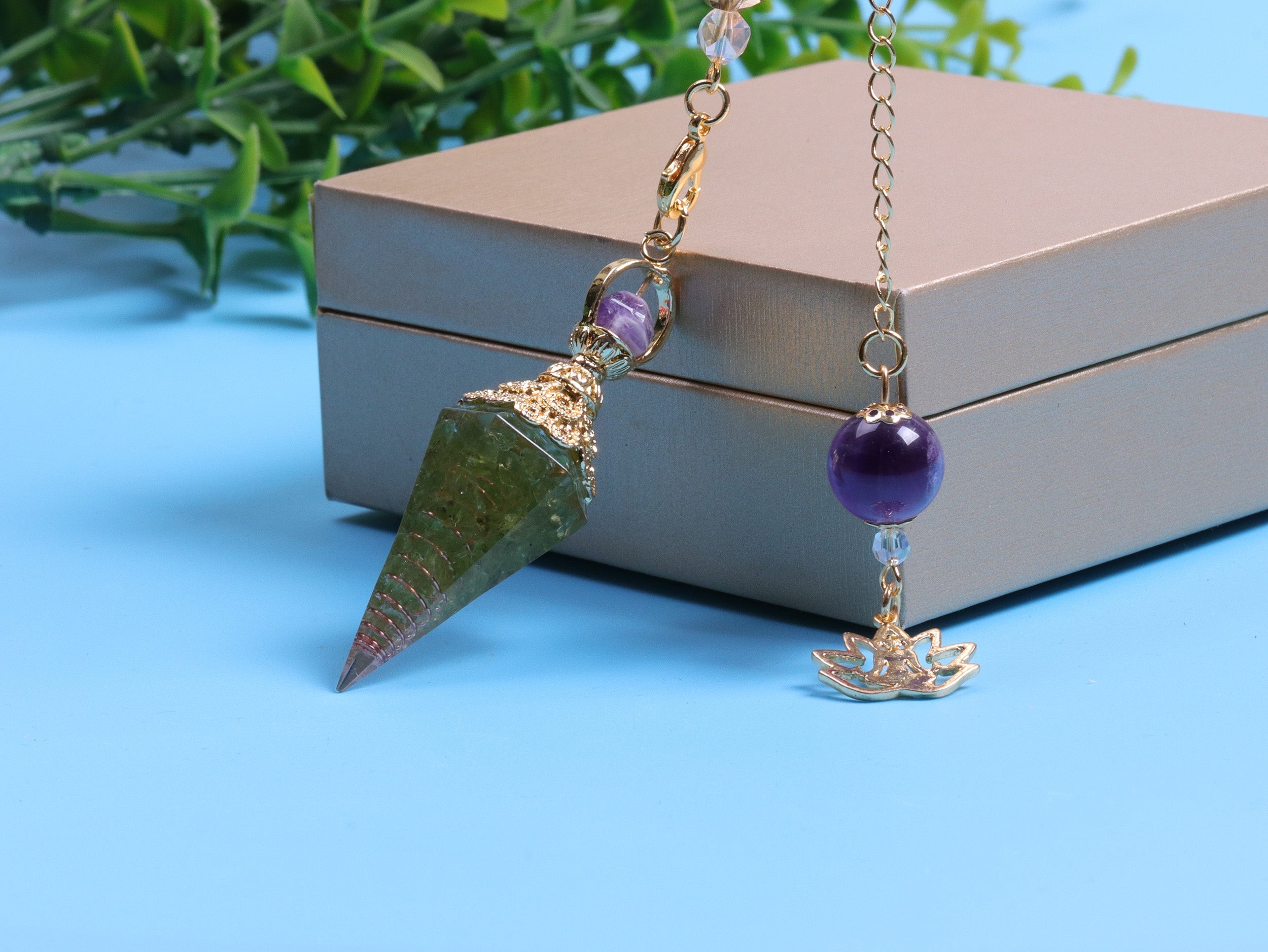 Pendule en cristal d'orgone améthyste péridot