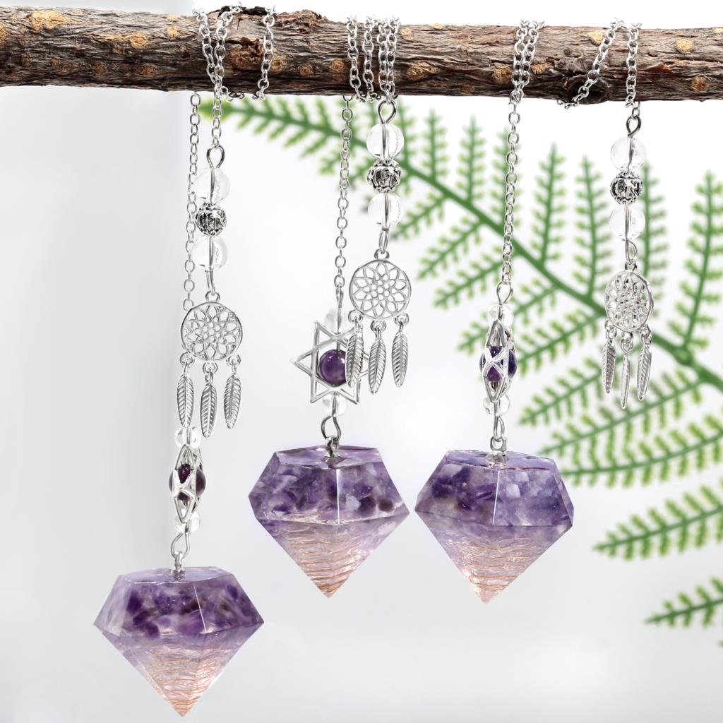 Pendule en cristal d'améthyste en forme d'étoile de David