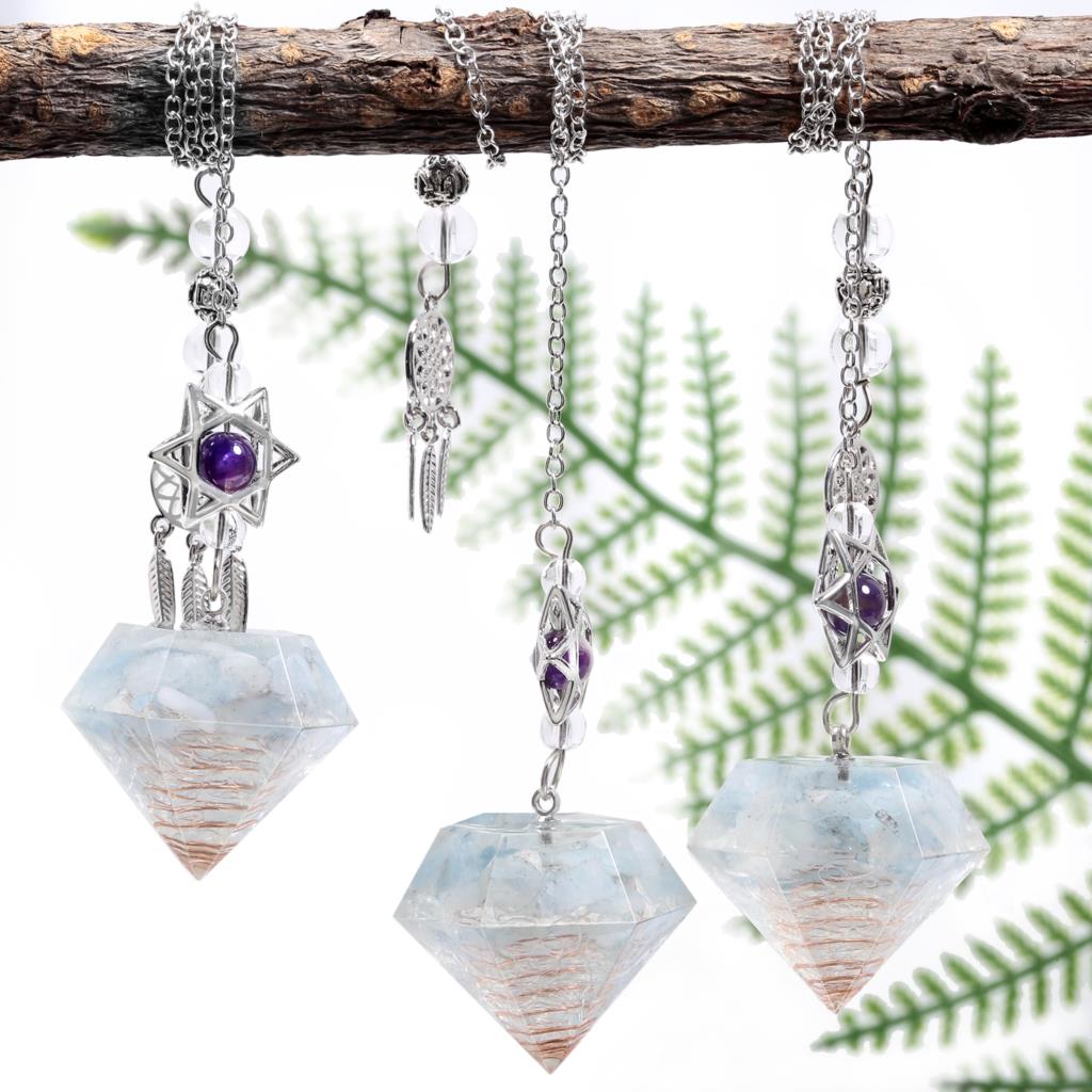Pendule en cristal d'améthyste en forme d'étoile de David