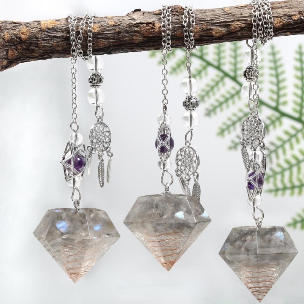 Pendule en cristal d'améthyste en forme d'étoile de David