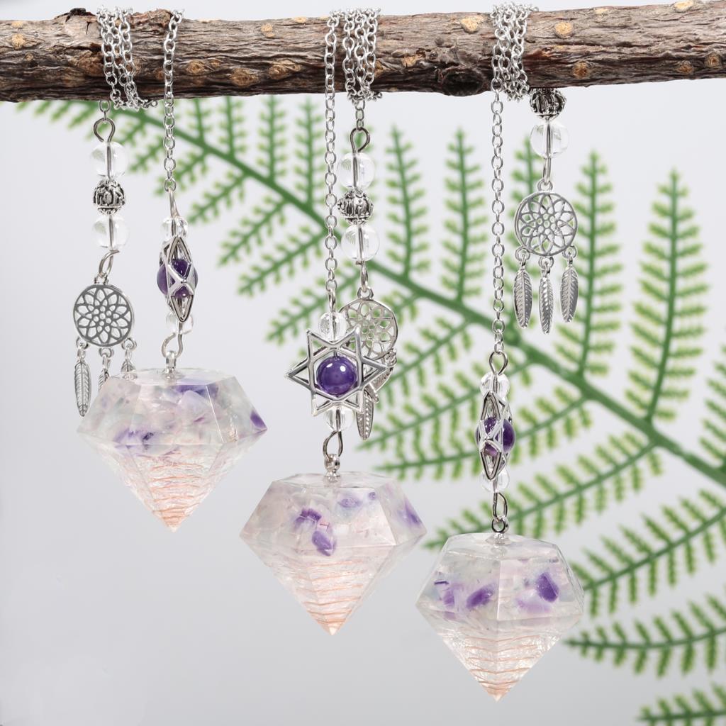 Pendule en cristal d'améthyste en forme d'étoile de David