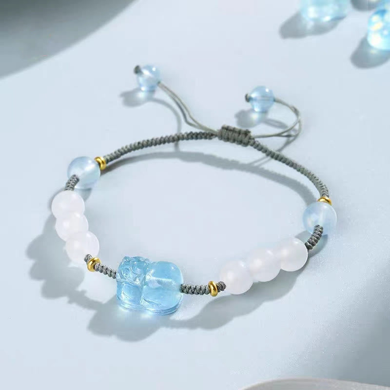 Bracelet Pixiu en aigue-marine et jade blanc pour la richesse et la sérénité