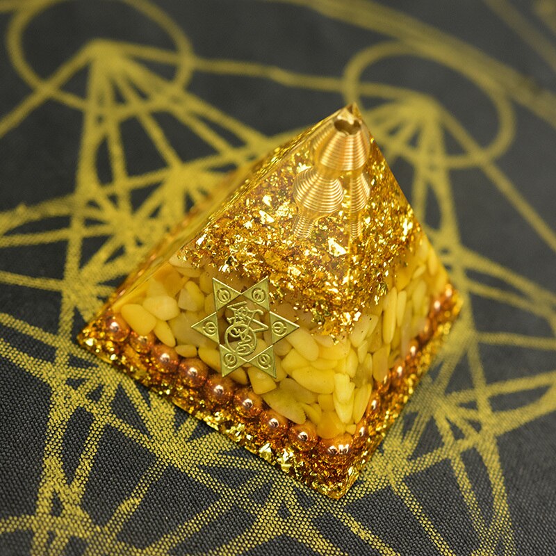 Pyramide d'Aura Orgone Aventurine