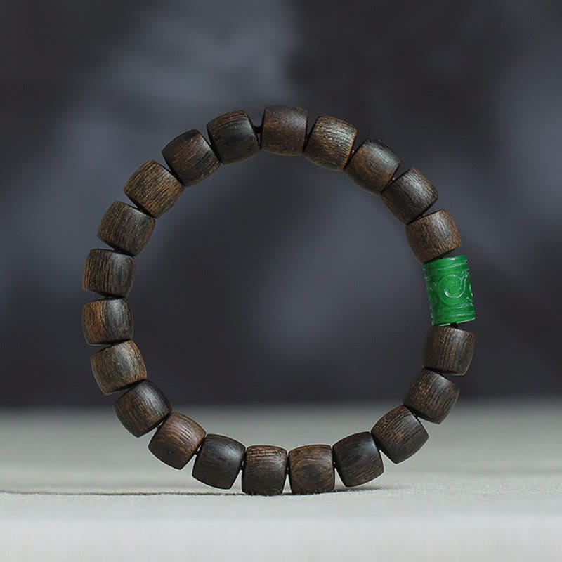 Bracelet de méditation en bois d'agar Bai Qinan pour la force 17 cm