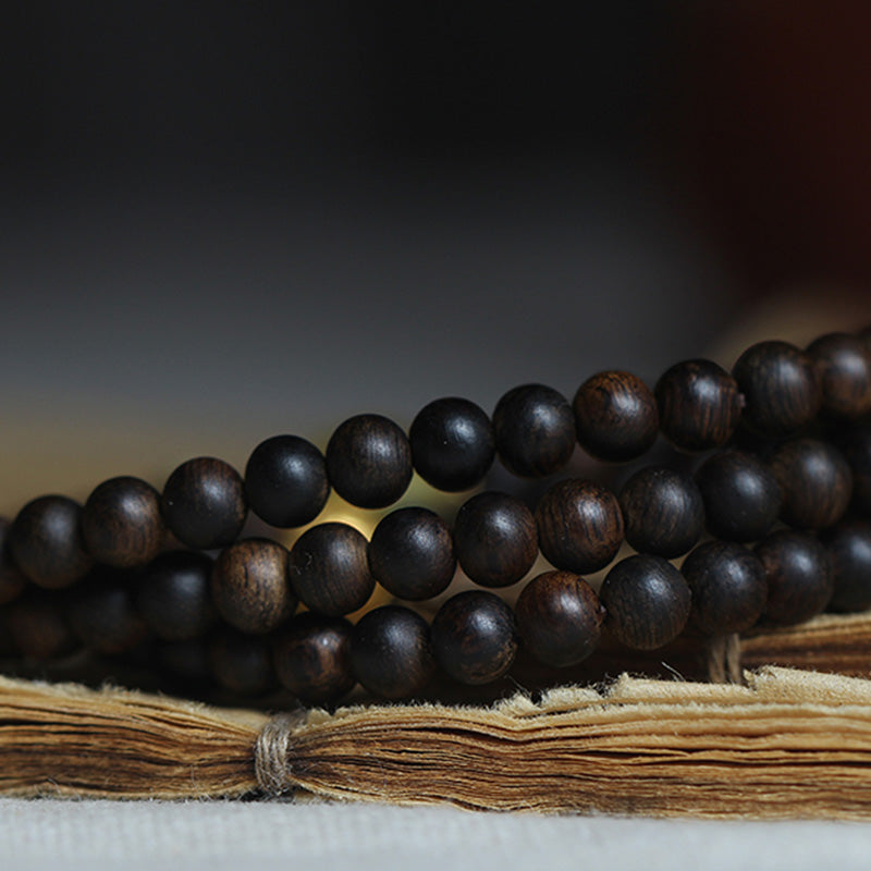 Bracelet Mala en bois d'agar Balance | Perles de méditation de 5 mm