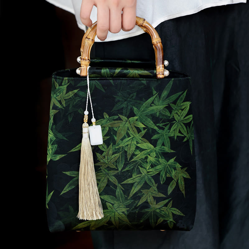 Sac à main en bambou avec motif papillon et poisson koï et poignées en jade