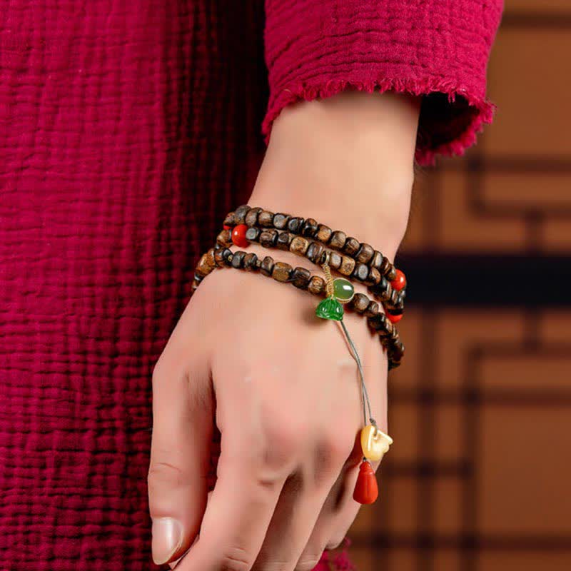 108 Mala Beads Agarwood Bracelet for Peace & Strength