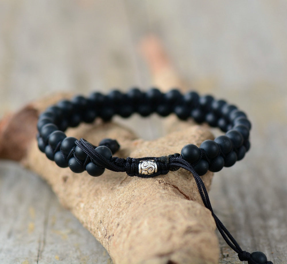 Bracelet en agate noire pour l'équilibre et l'harmonie