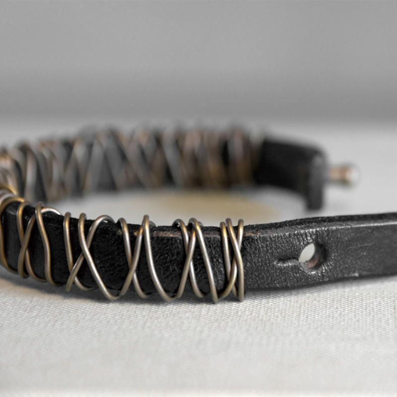 Bracelet d'équilibre spirituel en cuir noir et fil de cuivre