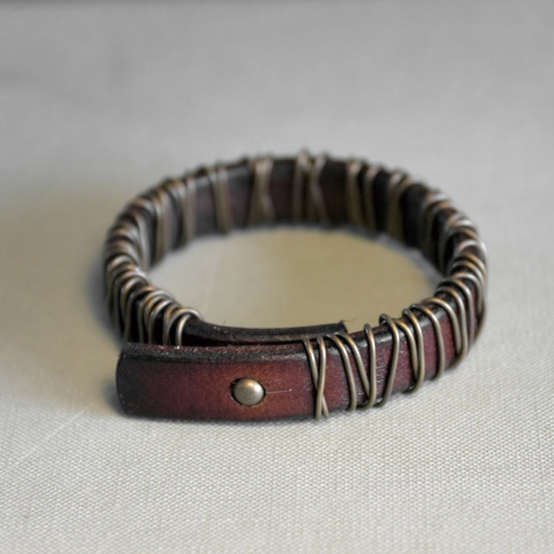 Bracelet d'équilibre spirituel en cuir noir et fil de cuivre