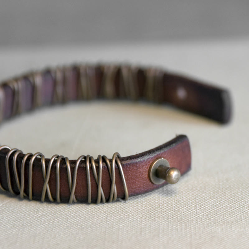Bracelet d'équilibre spirituel en cuir noir et fil de cuivre