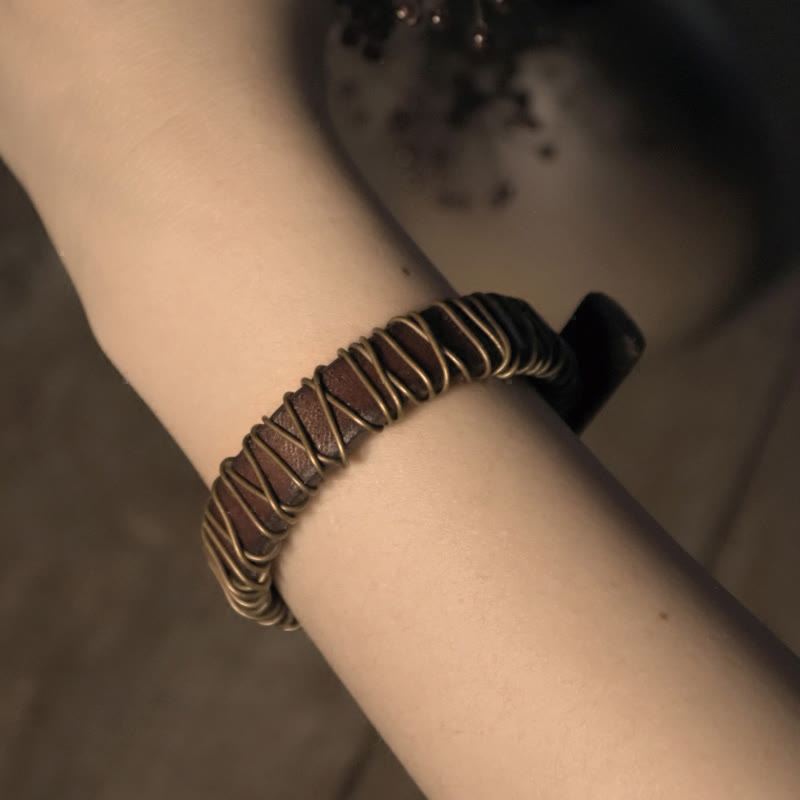 Bracelet d'équilibre spirituel en cuir noir et fil de cuivre