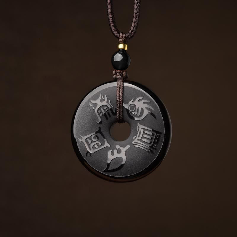 Collier en obsidienne noire avec boucle de paix et pendentif des cinq montagnes sacrées