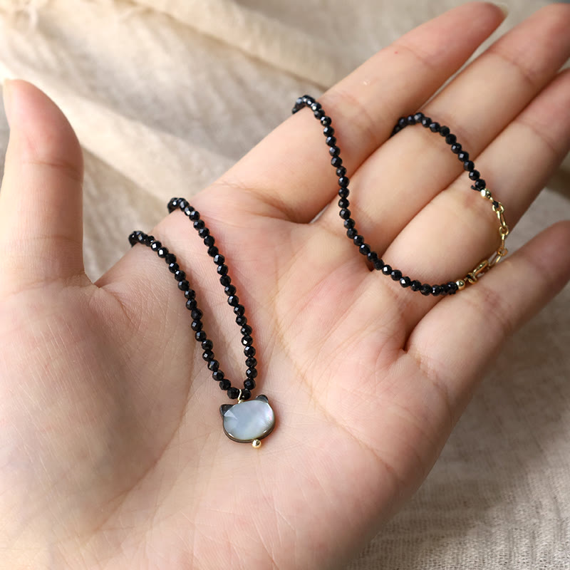 Collier ras du cou motif chat spinelle noir 38 cm