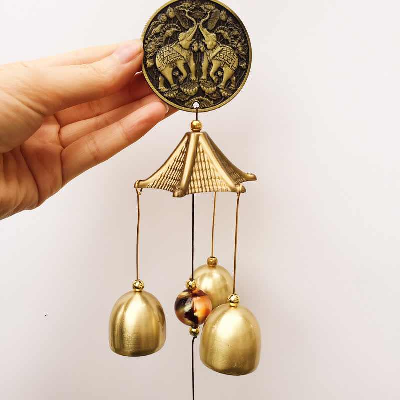 Cloche carillon en cuivre Bagua avec éléphant béni pour l'équilibre de la maison