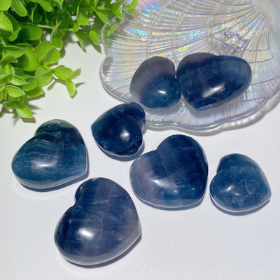 Cœurs en cristal de fluorite bleue, sculptures de guérison de 1,3 à 2 pouces