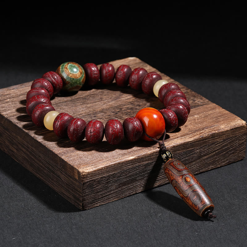 Bracelet spirituel Bodhi Seed avec perles Dzi et breloque lion dansant