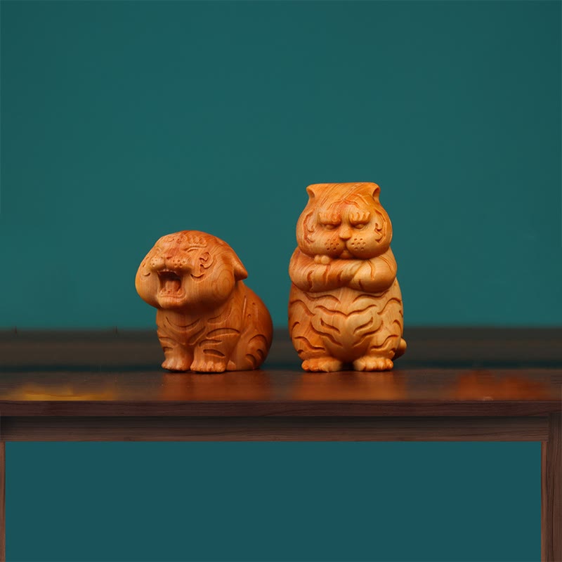 Collection de statues de bureau spirituelles en buis et thuya sutchuensis