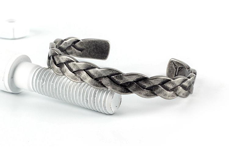 Bracelet en cuir tressé avec breloque œil de tigre