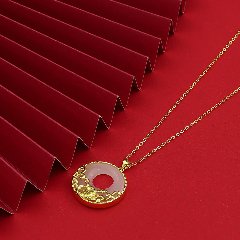 Collier de poisson koï en jade blanc pour la prospérité et la protection