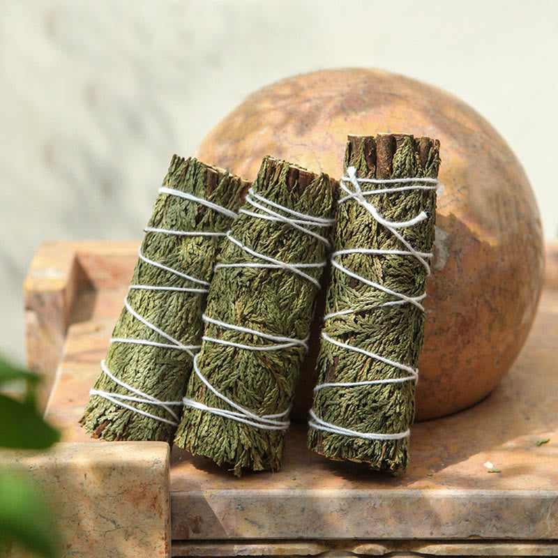 Bâtonnet de cèdre pour les rituels de purification et de méditation de la maison