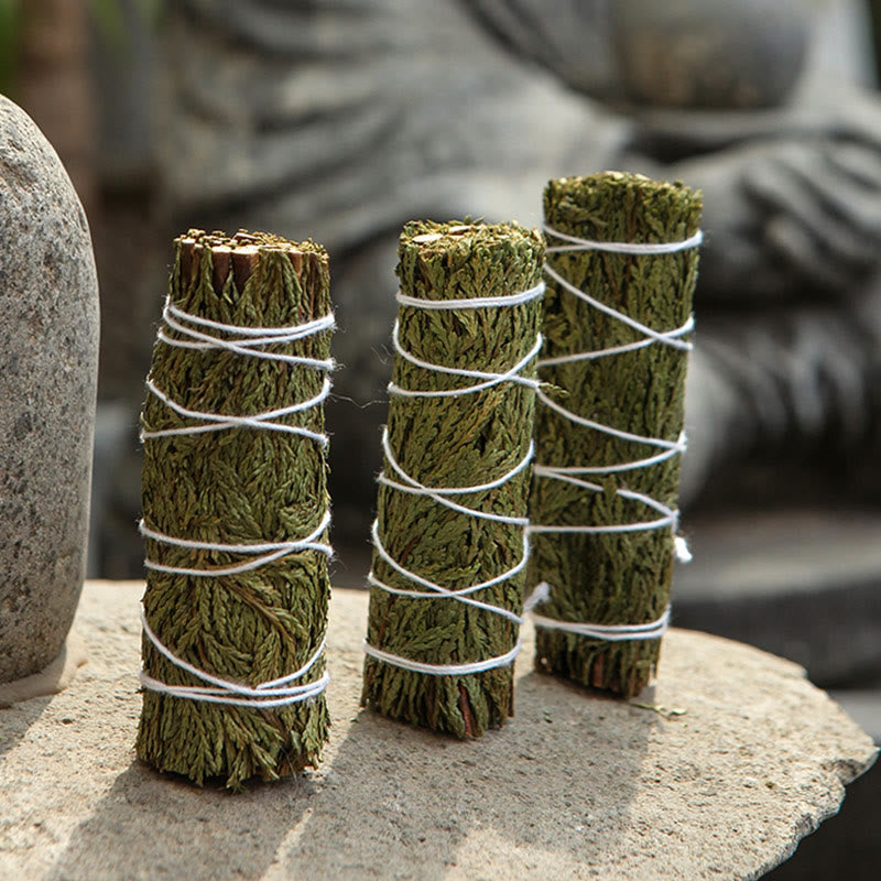Bâtonnet de cèdre pour les rituels de purification et de méditation de la maison