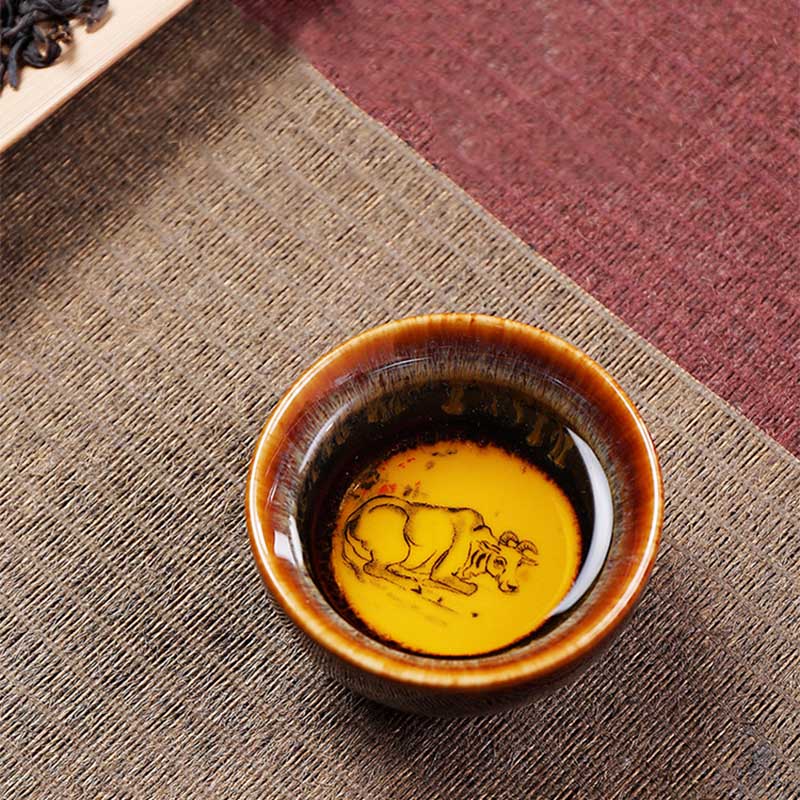 Tasse à thé en céramique 73 ml avec 12 signes du zodiaque chinois pour rituel du thé