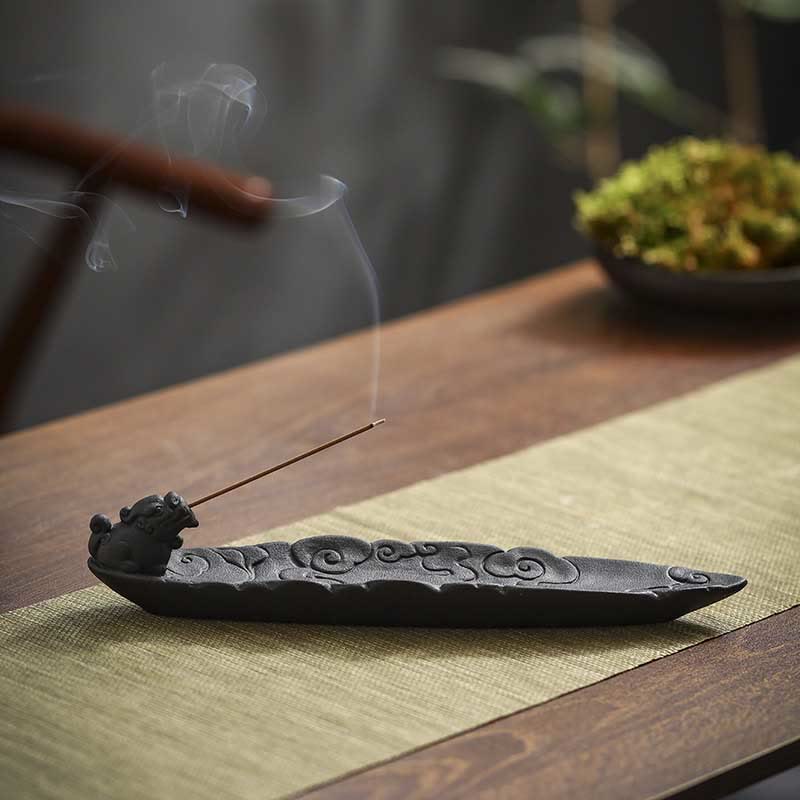 Brûleur d'encens Pixiu en céramique Nuages ​​de bon augure pour la méditation