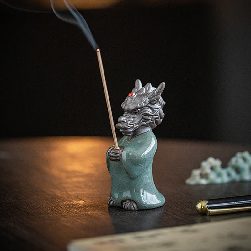 Brûleur d'encens en céramique en forme de dragon avec base en lotus et symbole Fu