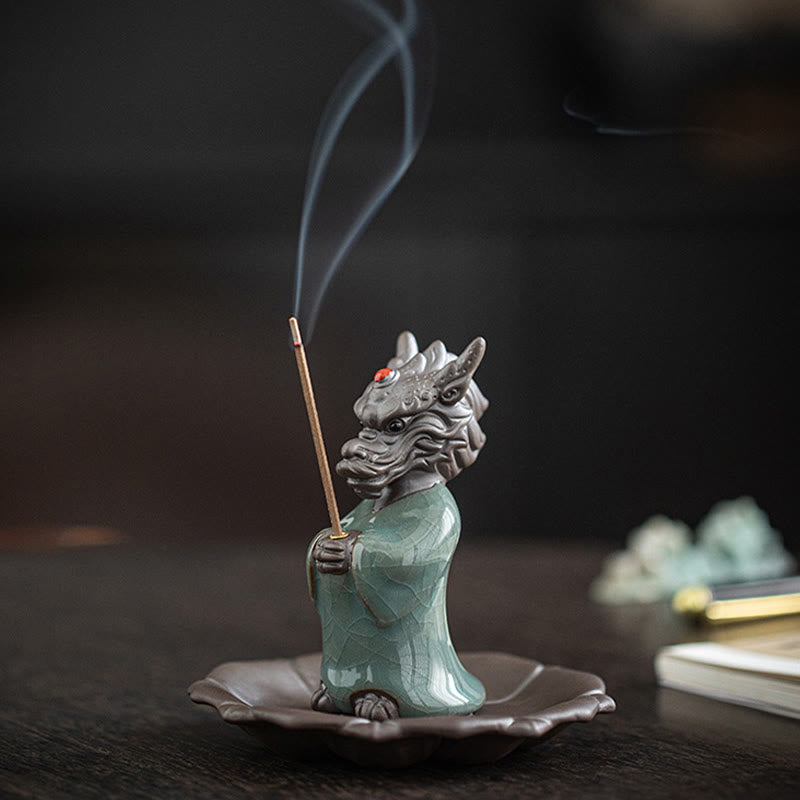 Brûleur d'encens en céramique en forme de dragon avec base en lotus et symbole Fu