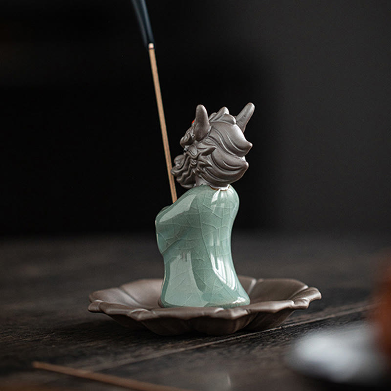 Brûleur d'encens en céramique en forme de dragon avec base en lotus et symbole Fu