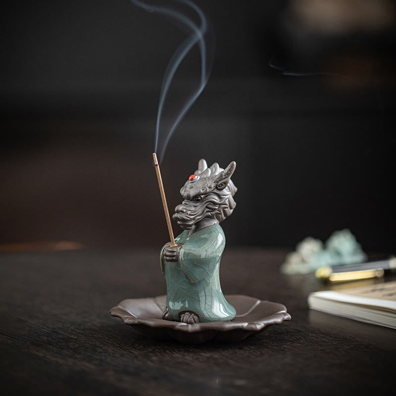 Brûleur d'encens en céramique en forme de dragon avec base en lotus et symbole Fu