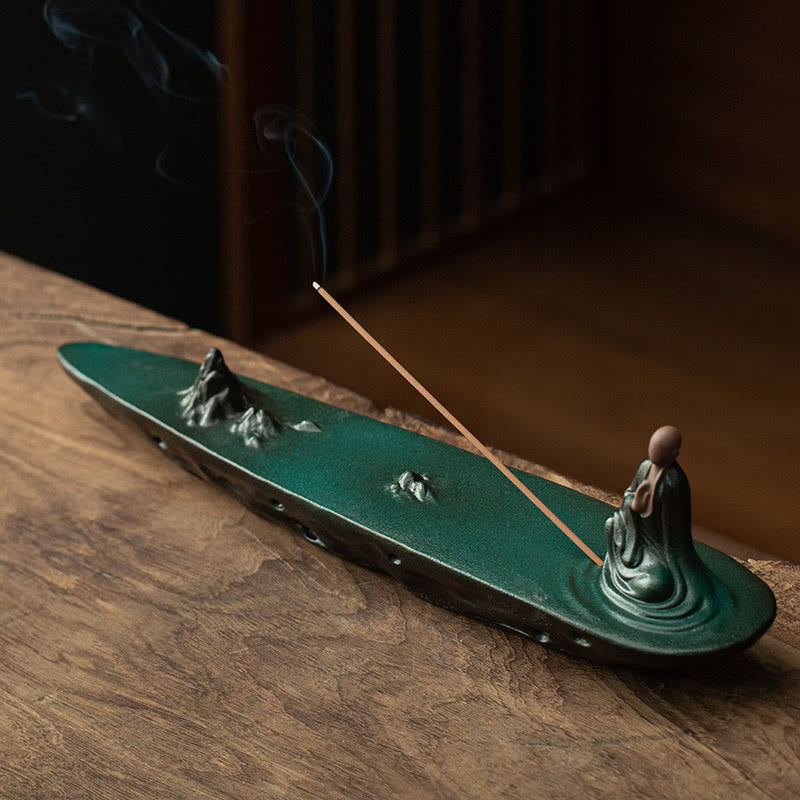 Brûle-encens en céramique avec Bouddha moine | 26-32 cm, décoration artisanale