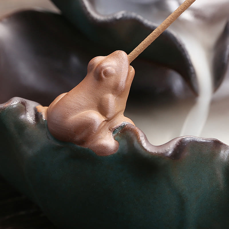 Brûleur d'encens en céramique, motif fleur de lotus, grenouille et papillon