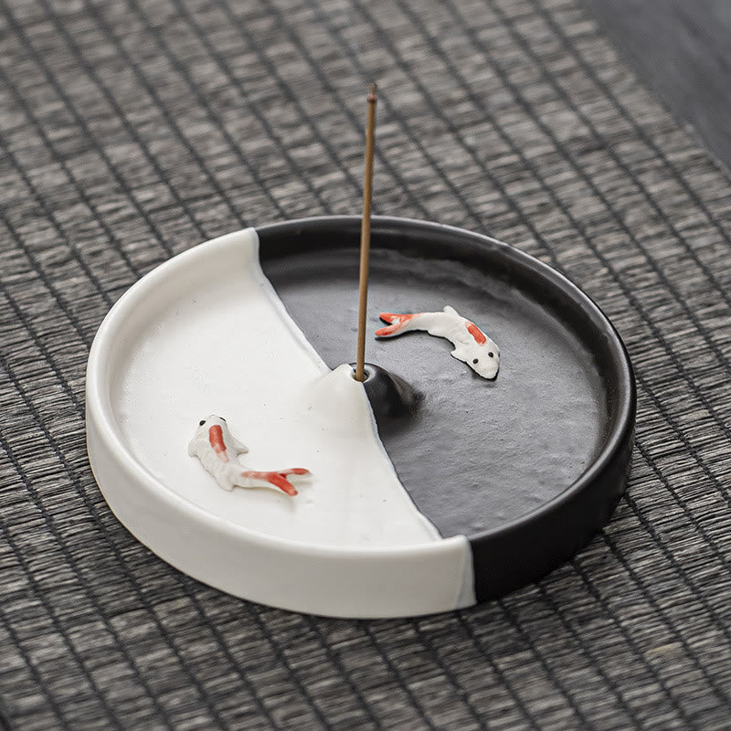 Brûleur d'encens en céramique en forme de poisson koï pour la méditation de guérison spirituelle